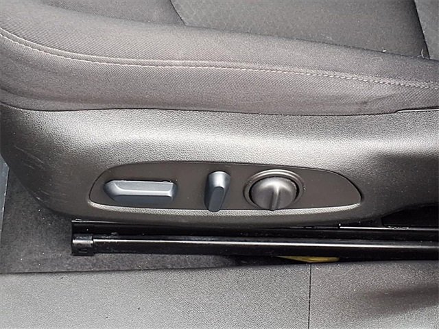 Used 2024 Chevrolet Malibu LT image 5