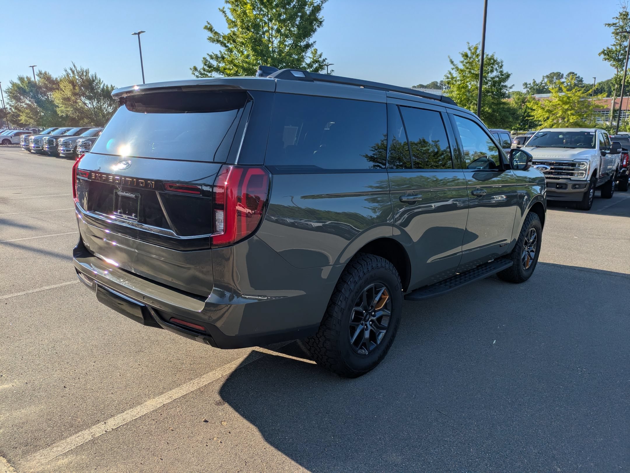 Certified 2025 Ford Expedition Tremor AWD/4WD image 4
