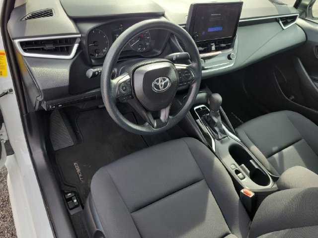 Used 2025 Toyota Corolla LE FWD image 21