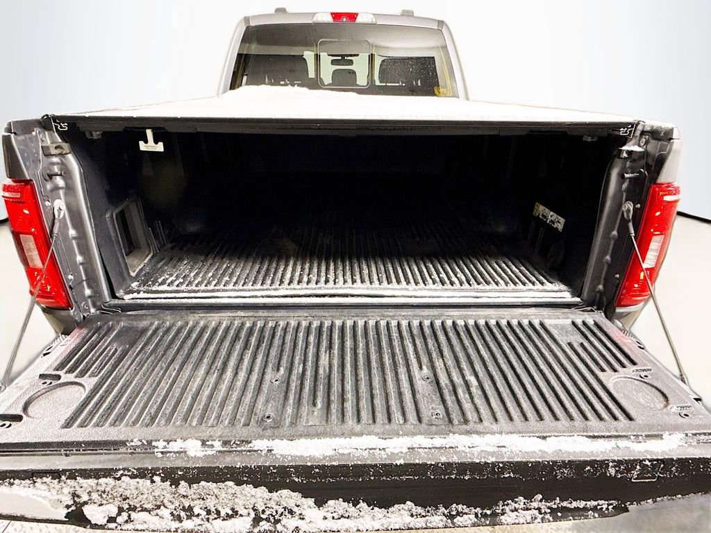 Certified 2022 Ford F150 XLT w/ Equipment Group 302A High image 26