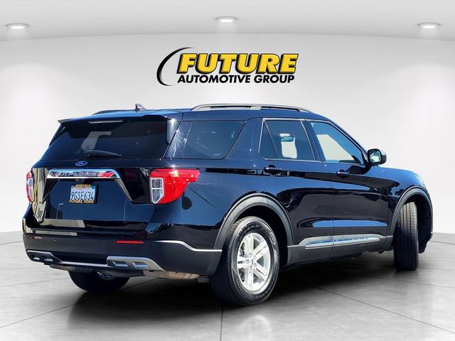 Certified 2023 Ford Explorer XLT w/ Equipment Group 202A RWD image 4