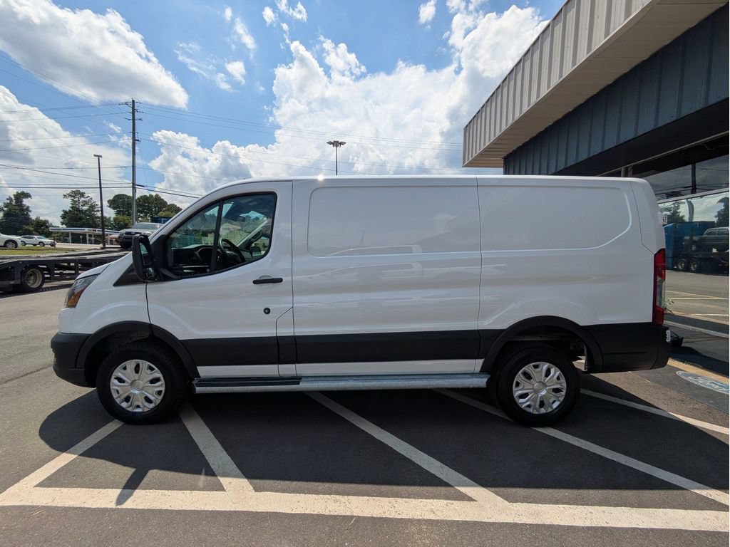 Certified 2025 Ford Transit 250 Low Roof w/ Exterior Upgrade Package RWD image 9