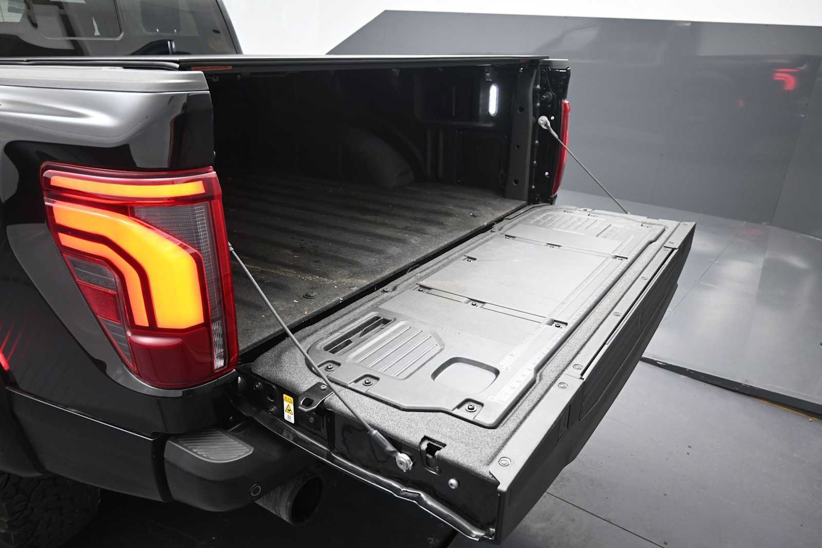 Certified 2025 Ford F150 Raptor AWD/4WD image 29