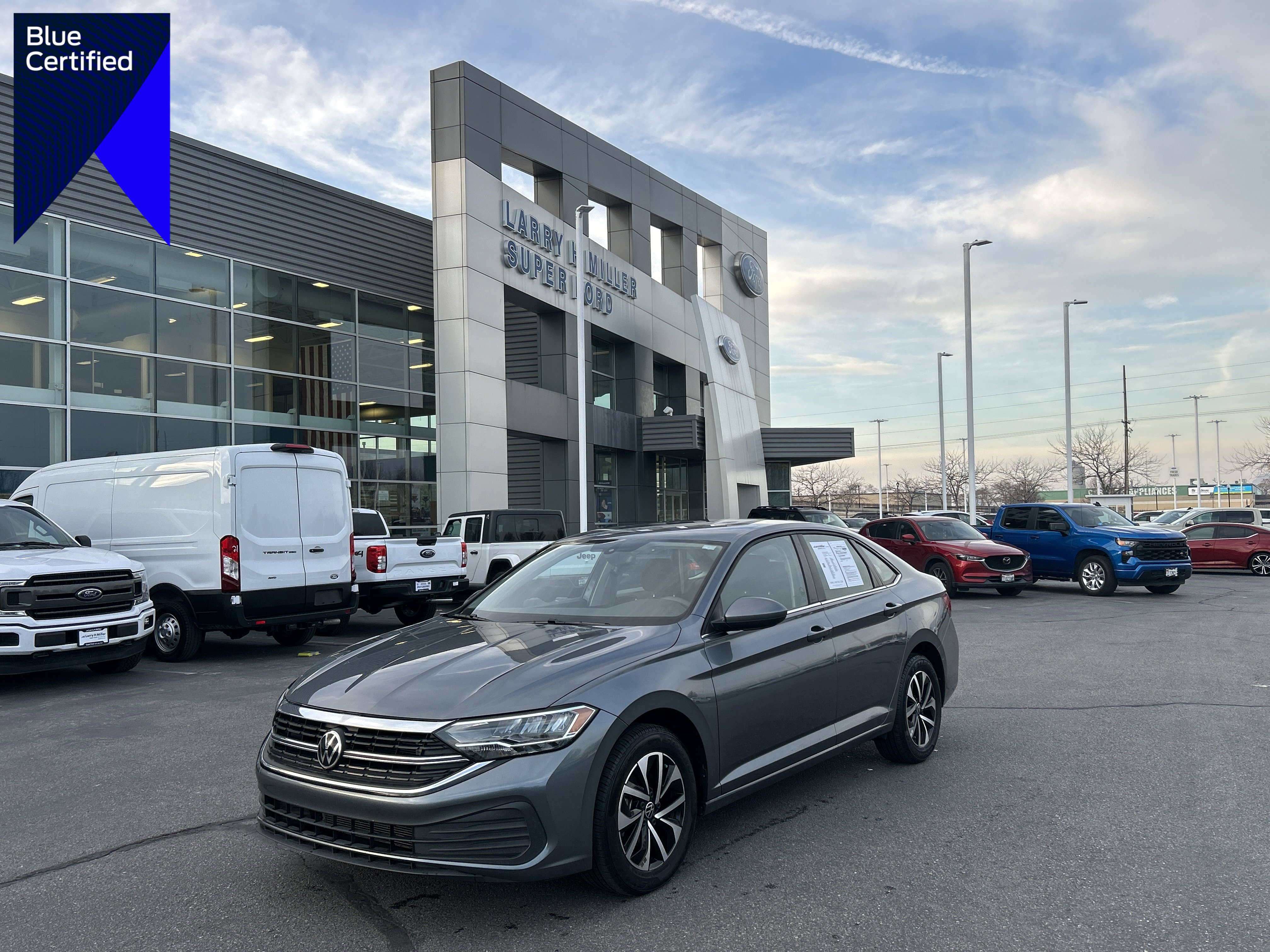 Used 2023 Volkswagen Jetta S image 1