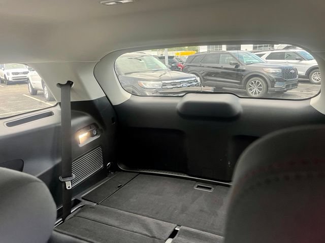Certified 2025 Ford Explorer Active AWD/4WD image 12