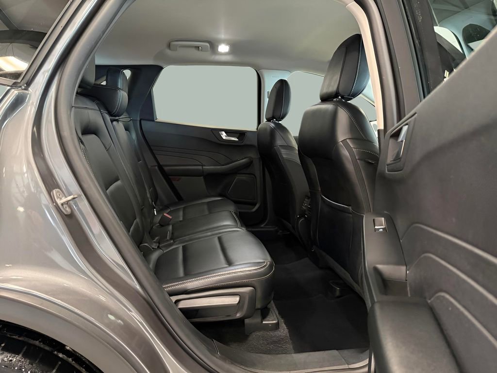 Certified 2022 Ford Escape SEL image 12