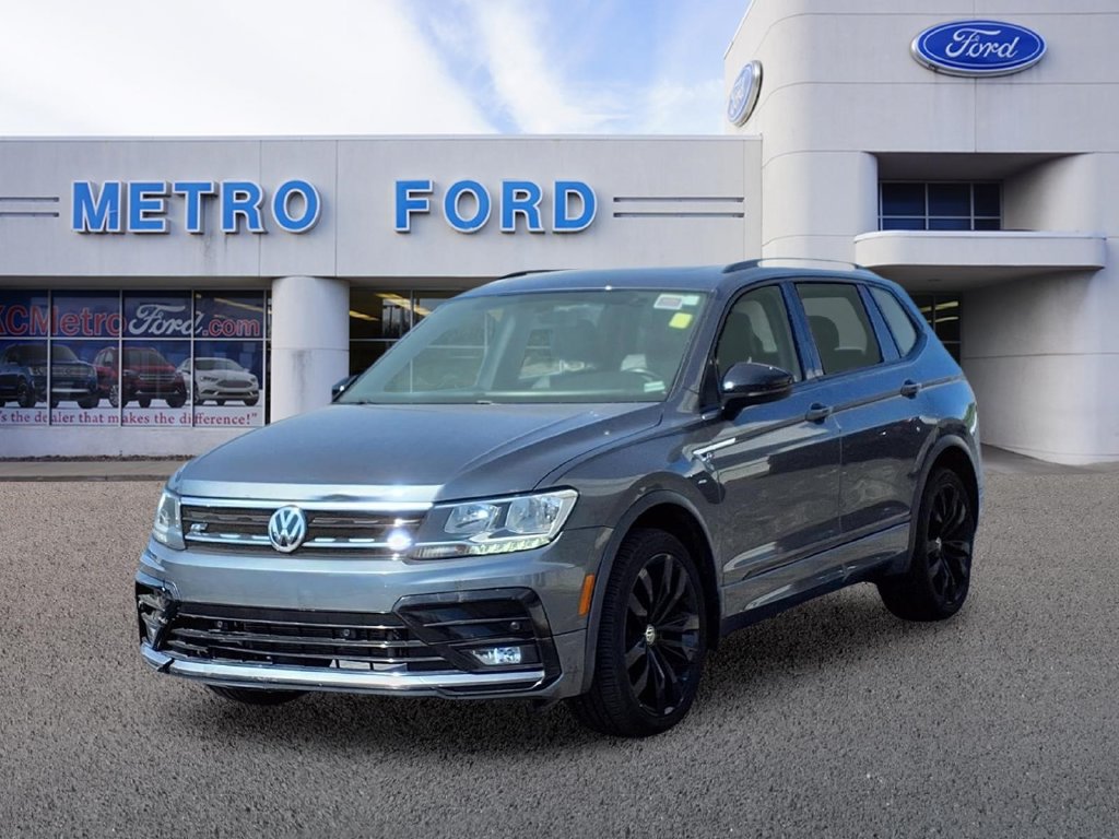 Used 2020 Volkswagen Tiguan SE R-Line FWD image 7