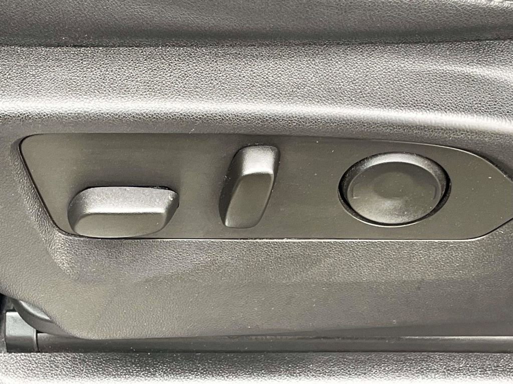 Used 2023 Chevrolet Tahoe LT w/ Luxury Package image 14