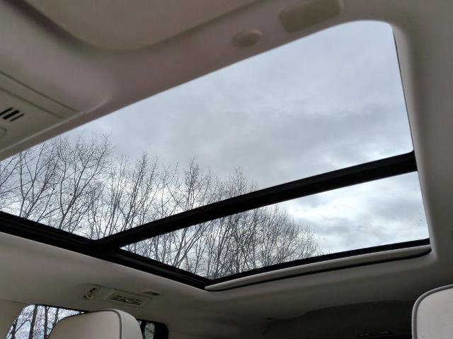 Used 2021 GMC Yukon Denali image 32