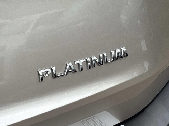 Used 2021 Nissan Rogue Platinum image 12