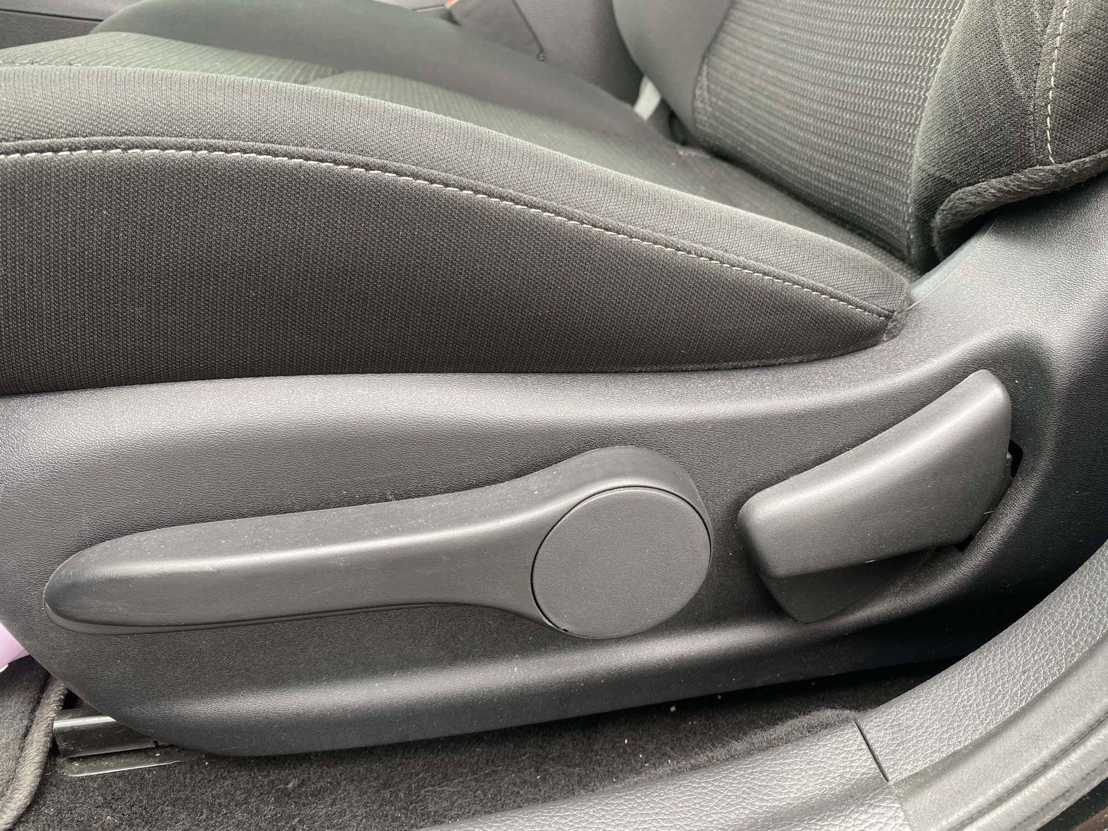 Used 2018 Nissan Sentra S w/ S Midnight Style Package FWD image 15