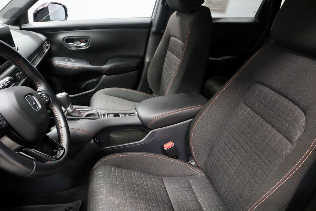 Used 2025 Honda HR-V Sport image 24