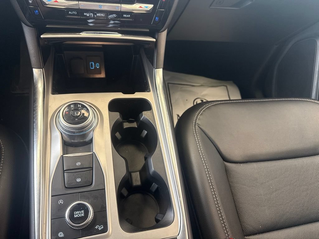 Certified 2024 Ford Explorer Limited w/ Limited Technology Package AWD/4WD image 25
