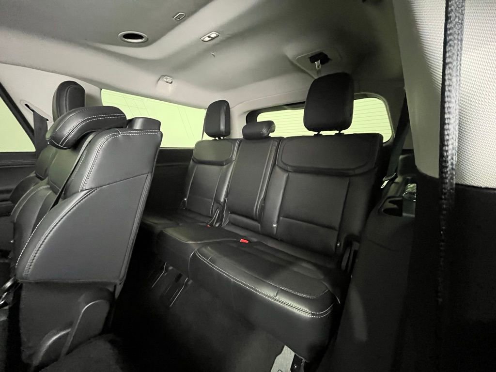 Certified 2025 Ford Expedition Max Platinum image 19