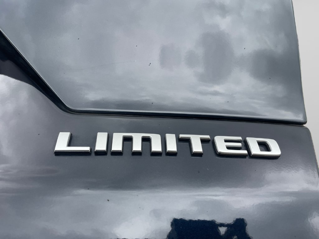 Used 2024 Jeep Grand Cherokee Limited AWD/4WD image 18