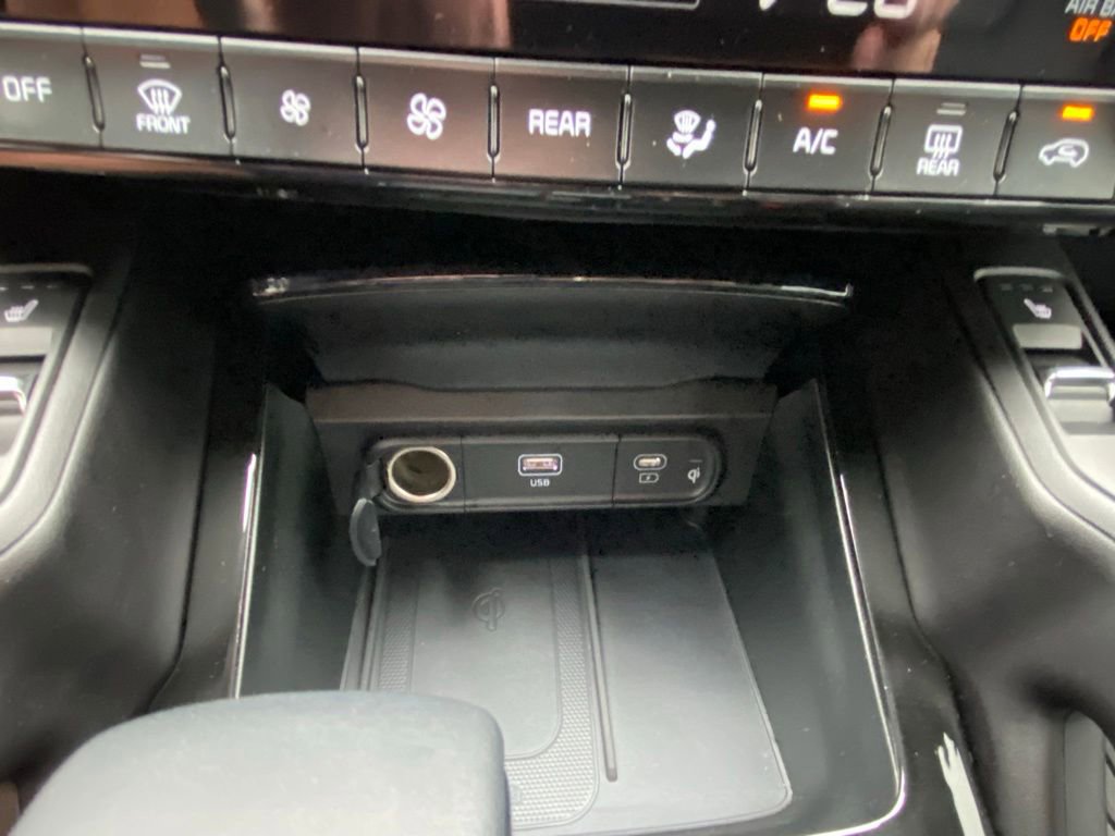 Used 2025 Kia Telluride S FWD image 18