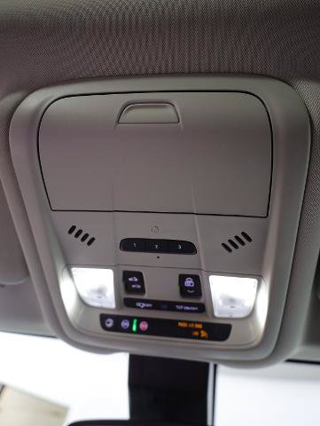Used 2024 GMC Terrain Denali w/ Denali Premium Package AWD/4WD image 22