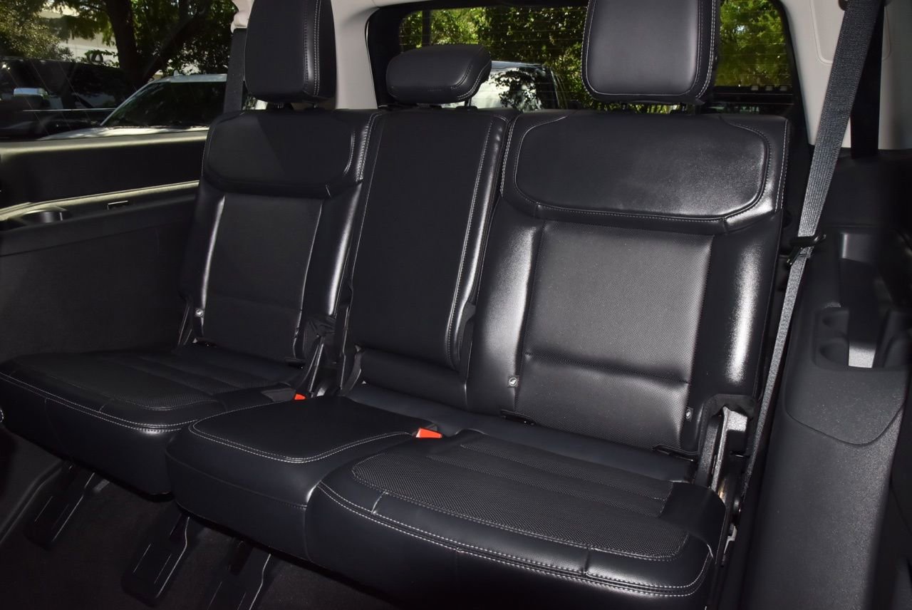 Certified 2025 Ford Expedition Max Platinum w/ Driver's Package AWD/4WD image 15