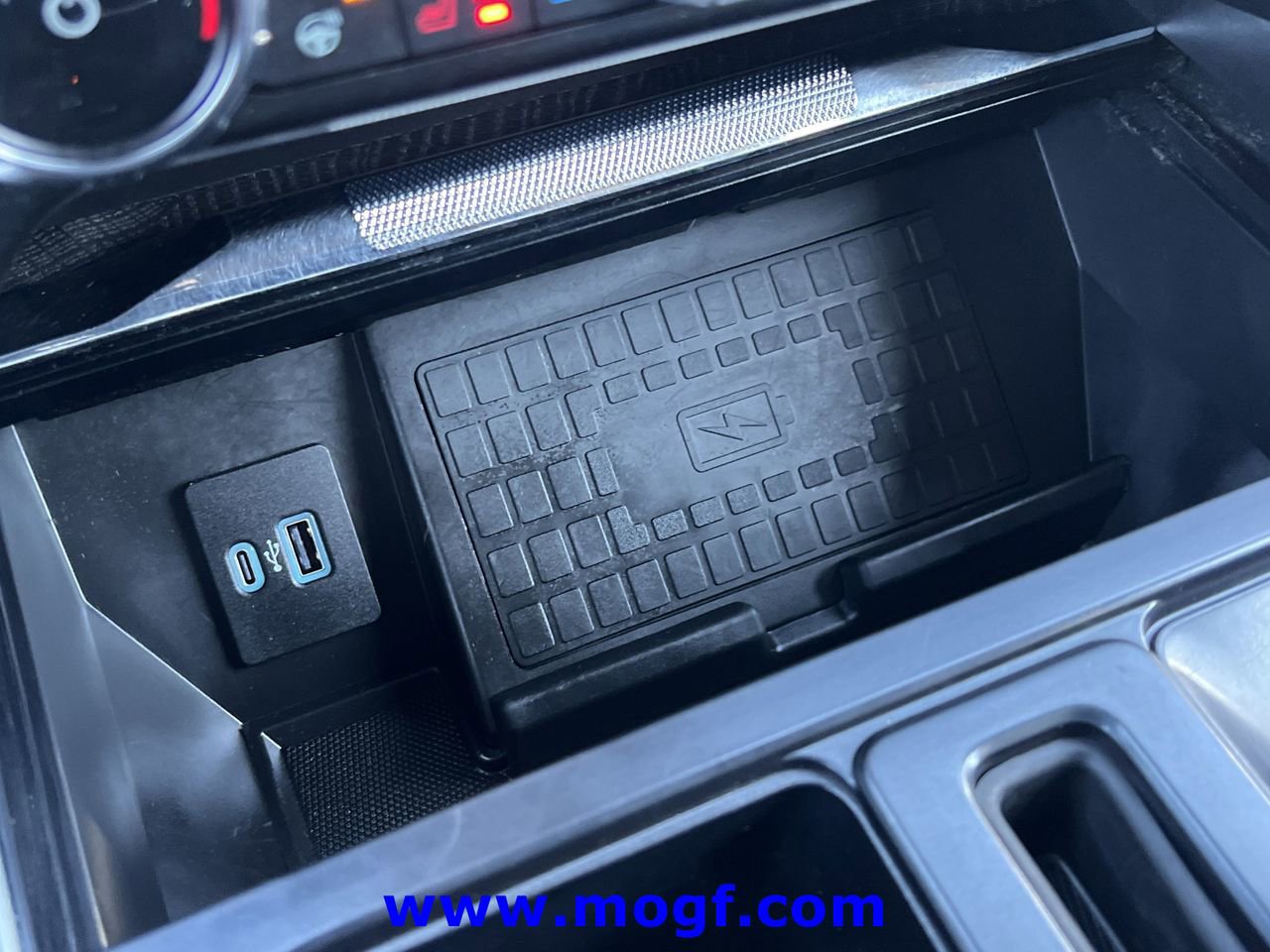 Certified 2022 Ford F150 Platinum w/ Equipment Group 701A High image 16