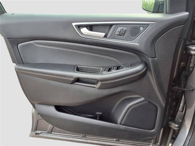 Certified 2024 Ford Edge Titanium AWD/4WD image 16