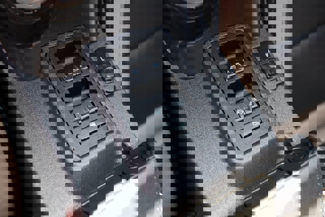 Certified 2024 Ford Bronco Wildtrak image 21