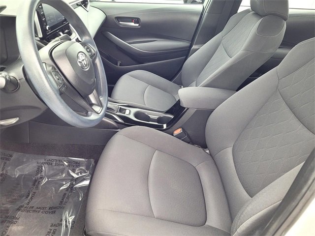 Used 2021 Toyota Corolla LE image 10