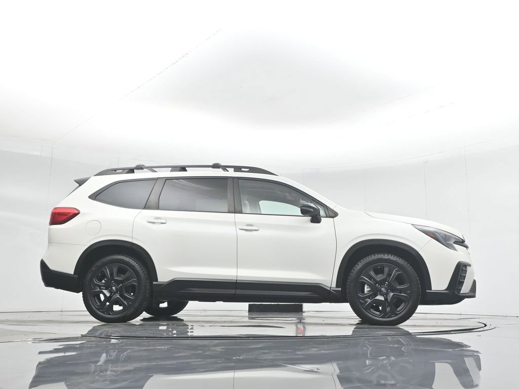 Used 2023 Subaru Ascent Onyx Edition image 11