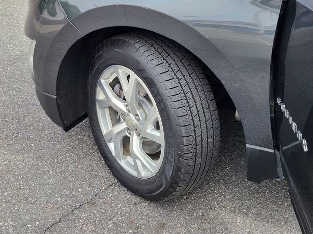 Used 2018 Chevrolet Equinox LT w/ Sun & Infotainment Package AWD/4WD image 35
