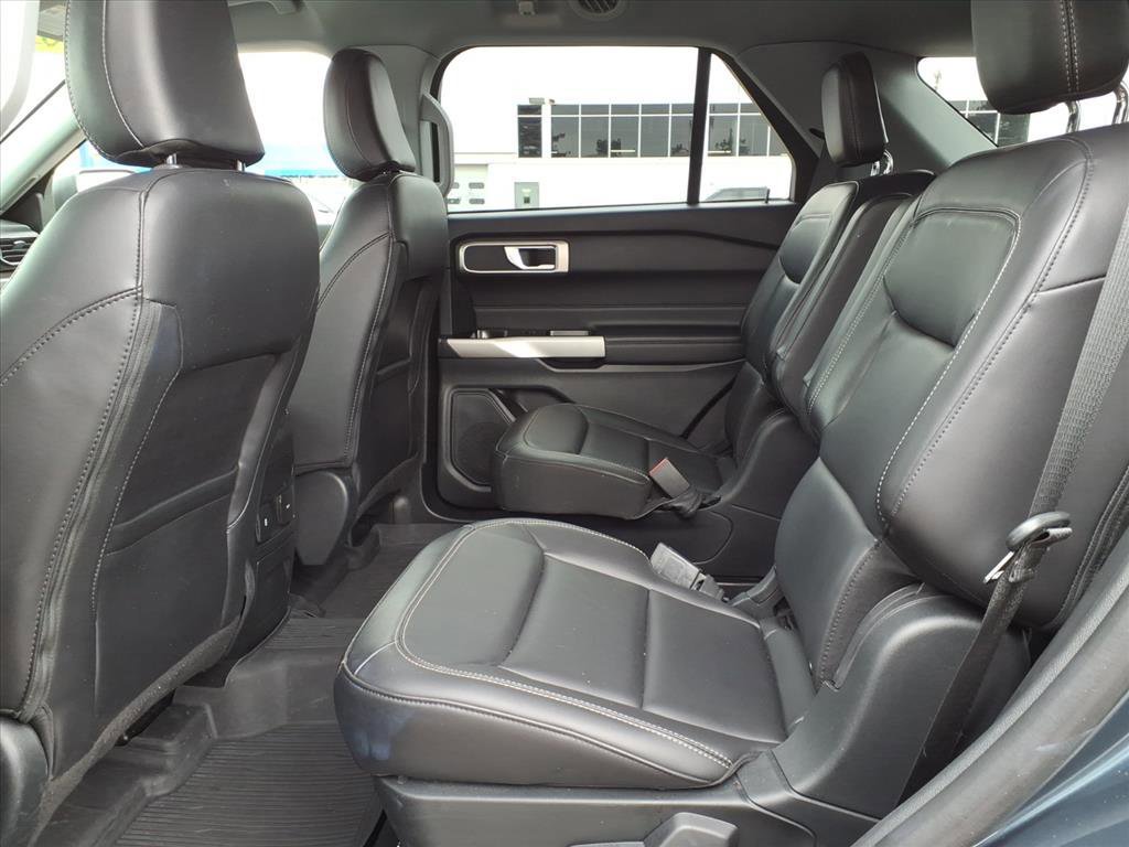 Certified 2023 Ford Explorer XLT w/ Equipment Group 202A image 12