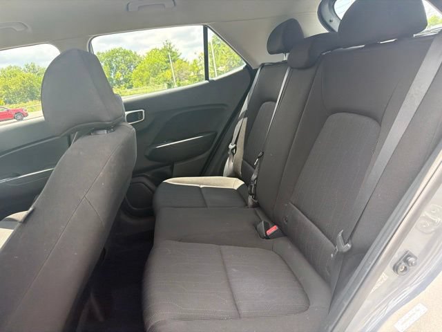Used 2021 Hyundai Venue SE FWD image 12