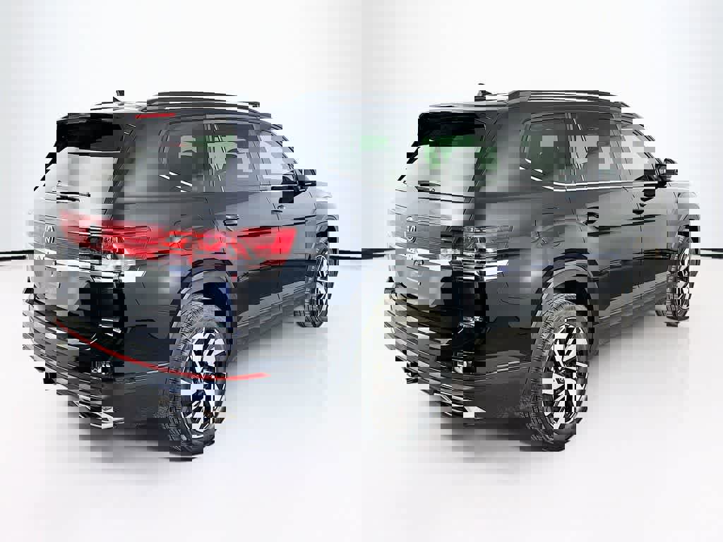 Used 2025 Volkswagen Atlas SE image 24