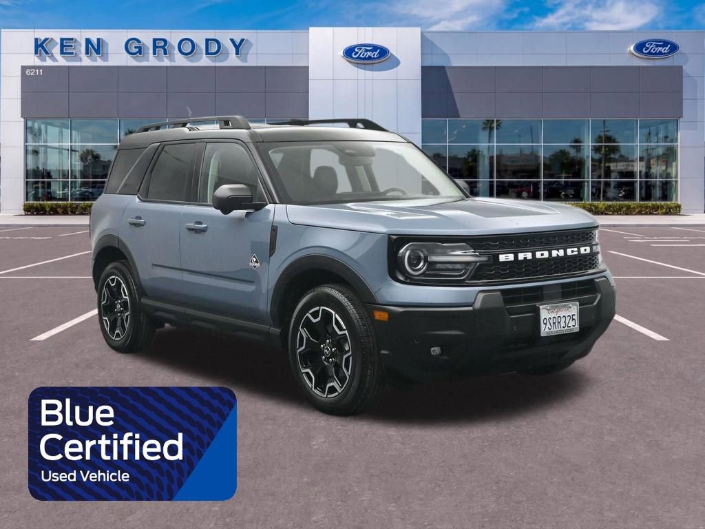 Certified 2025 Ford Bronco Sport Outer Banks w/ Outer Banks Tech Package+ AWD/4WD image 1