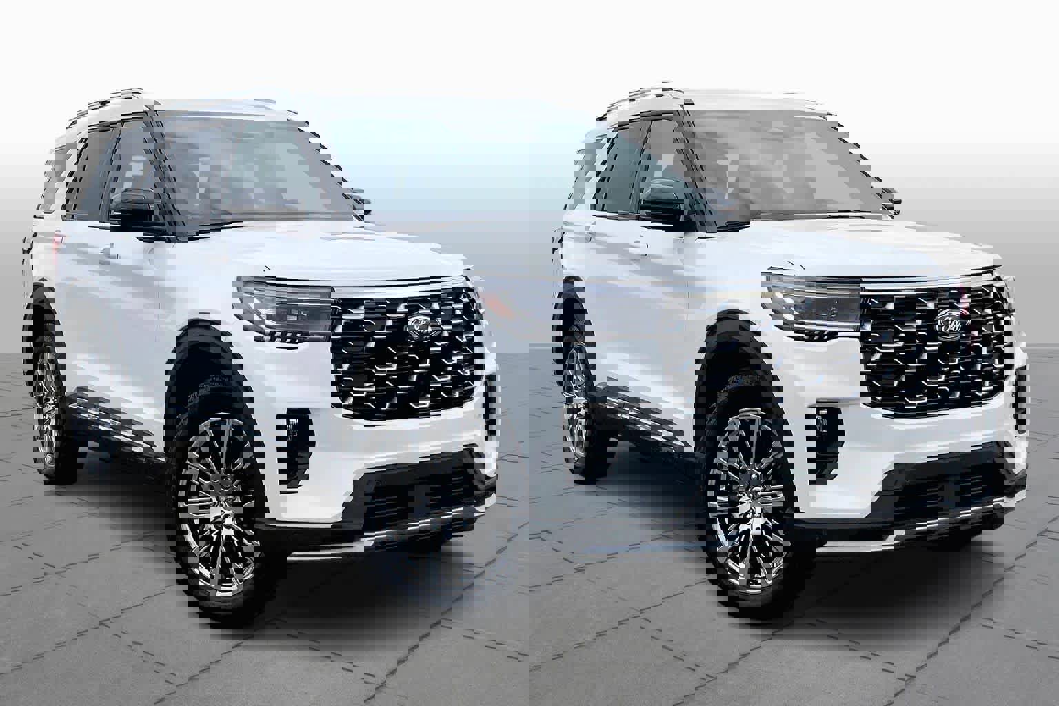 Certified 2025 Ford Explorer Platinum image 2