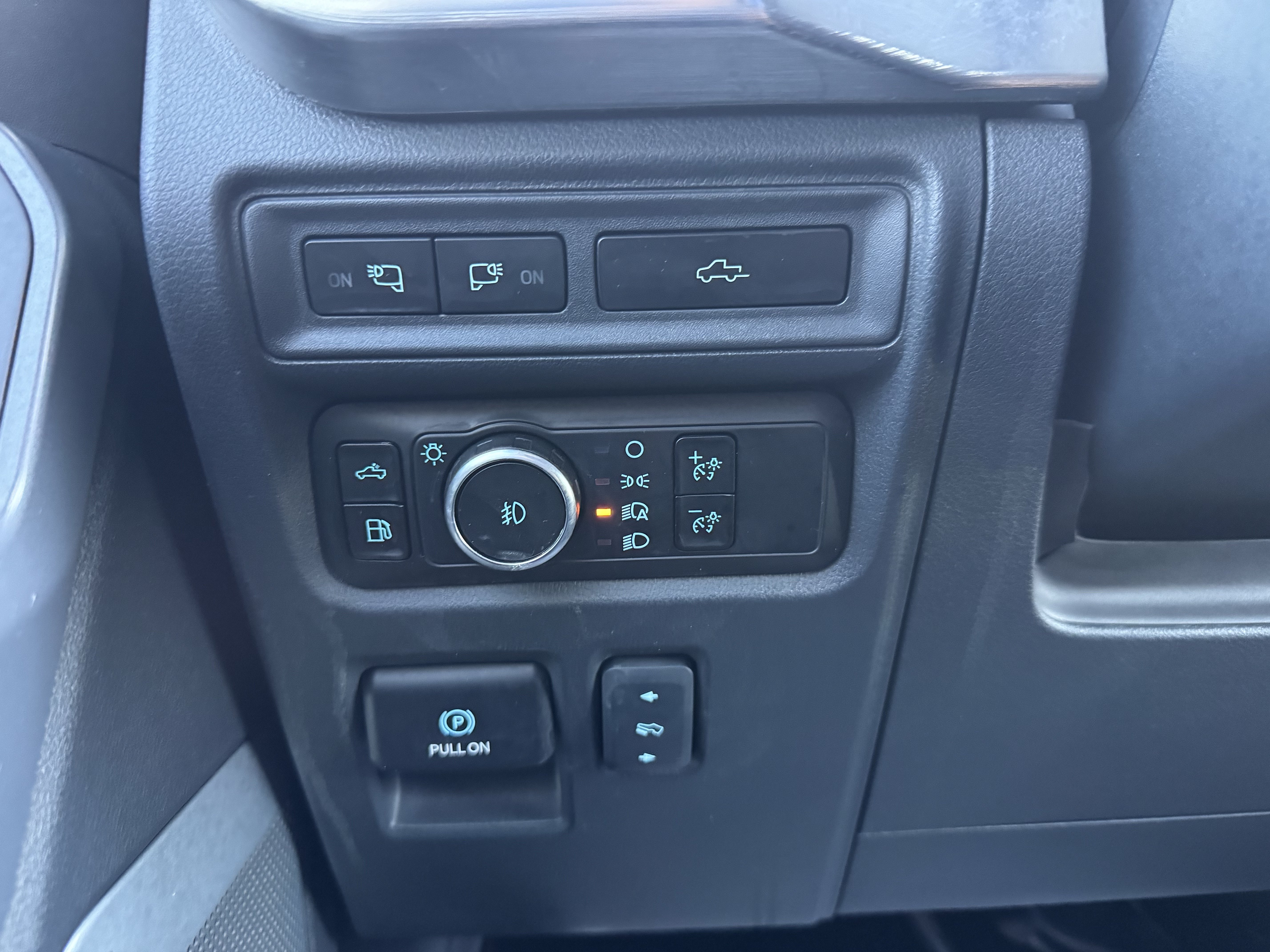 Certified 2023 Ford F150 Lariat w/ Equipment Group 502A High AWD/4WD image 19