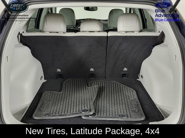 Used 2020 Jeep Compass Latitude w/ Cold Weather Group AWD/4WD image 15