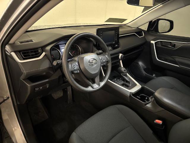 Used 2022 Toyota RAV4 LE AWD/4WD image 6