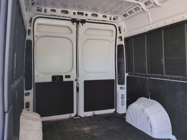 Used 2025 RAM ProMaster 2500 w/ Convenience Group image 13