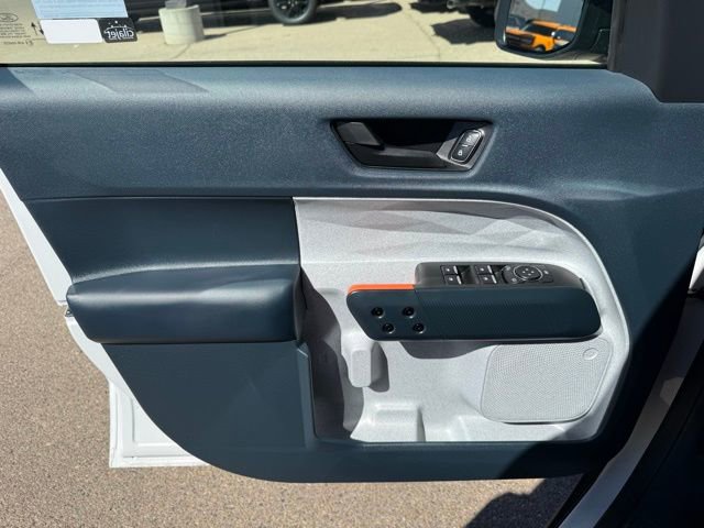 Certified 2024 Ford Maverick XLT image 9