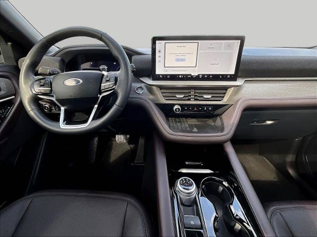 Certified 2025 Ford Explorer Platinum w/ Ultimate Package AWD/4WD image 9