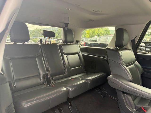 Certified 2025 Ford Expedition Active AWD/4WD image 37