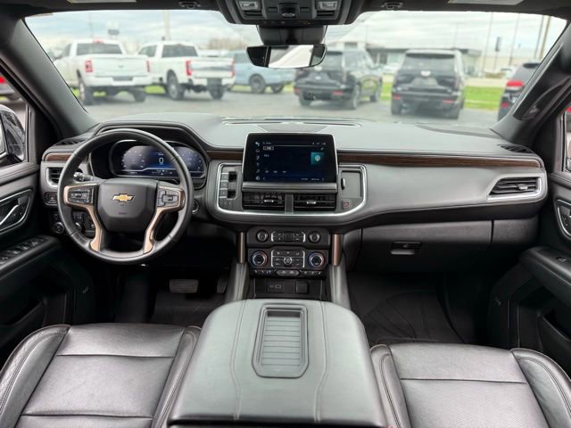 Used 2023 Chevrolet Suburban High Country image 14