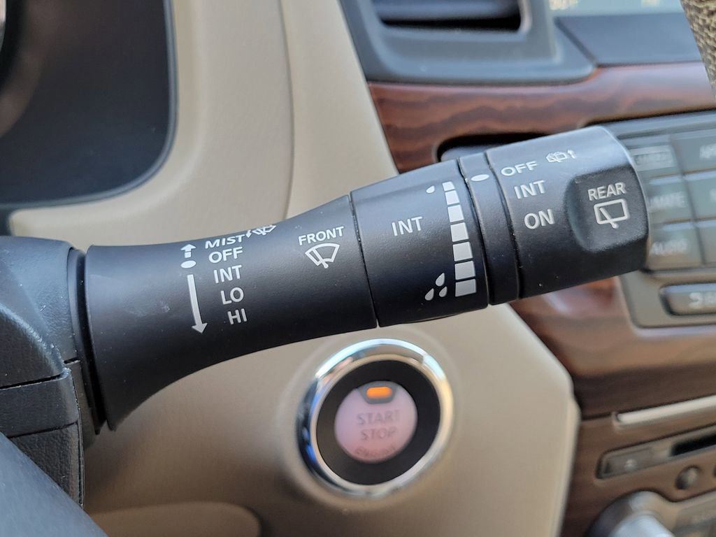 Used 2020 Nissan Pathfinder Platinum w/ Cargo Package image 33