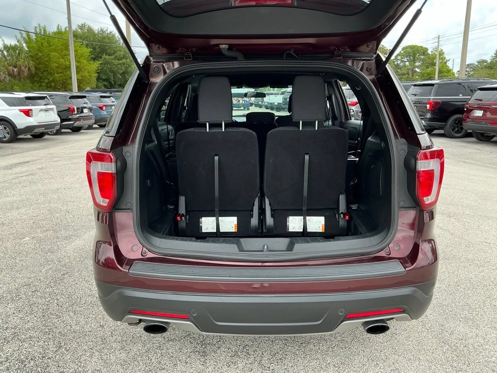 Certified 2018 Ford Explorer XLT FWD image 36