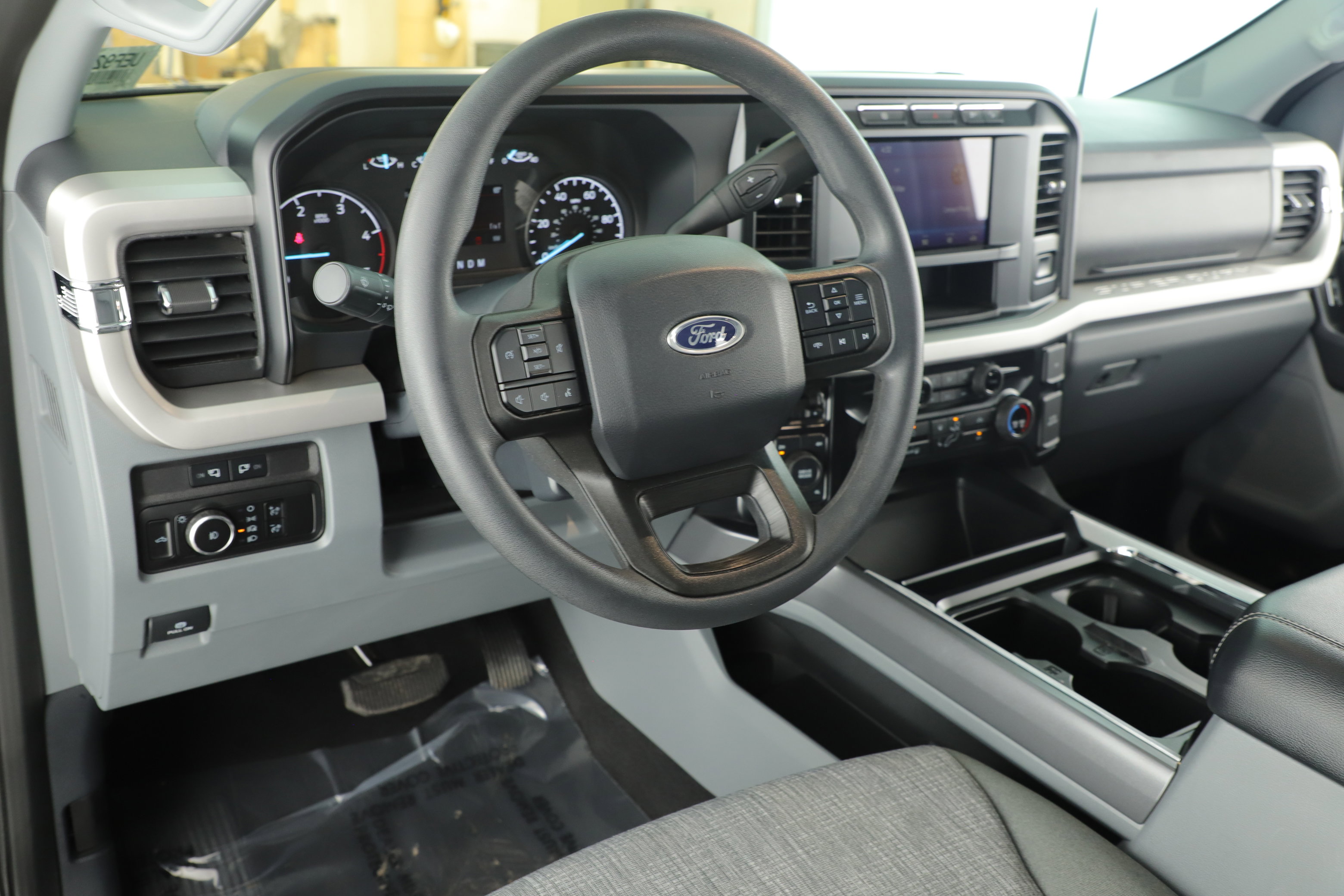 Certified 2024 Ford F250 XLT w/ FX4 Off-Road Package image 14