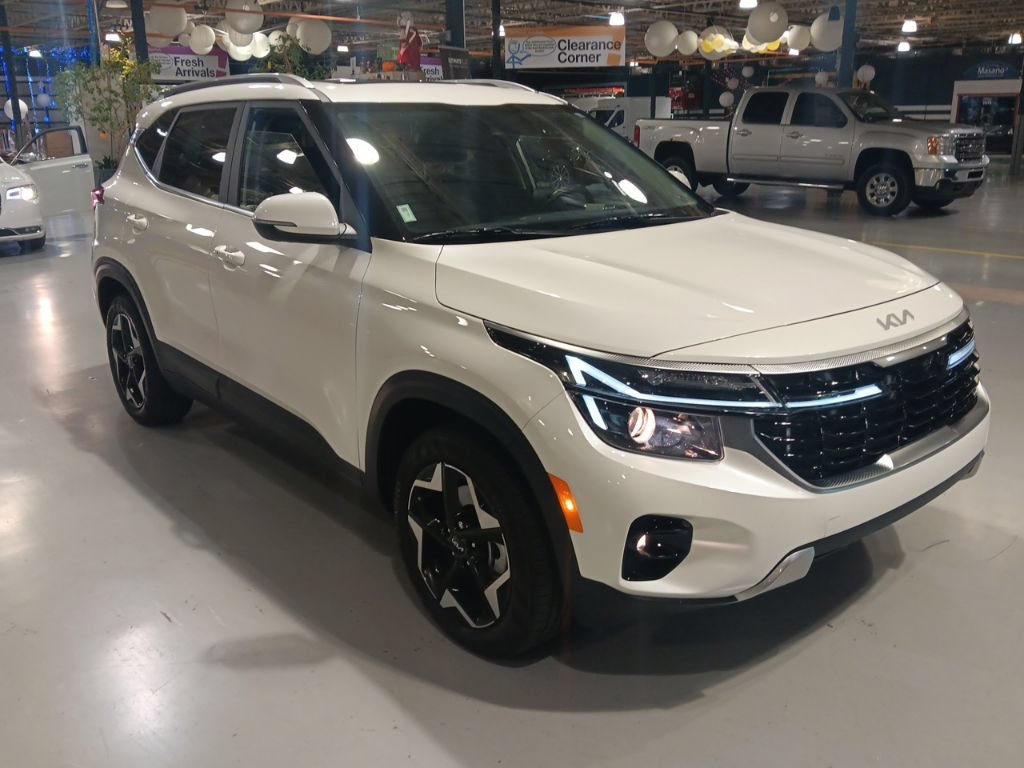Used 2025 Kia Seltos EX w/ EX Sunroof Package AWD/4WD image 1