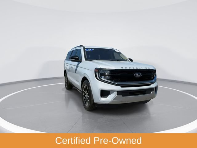 Certified 2025 Ford Expedition Platinum AWD/4WD image 2