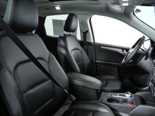 Certified 2022 Ford Escape SEL w/ Technology Package image 11