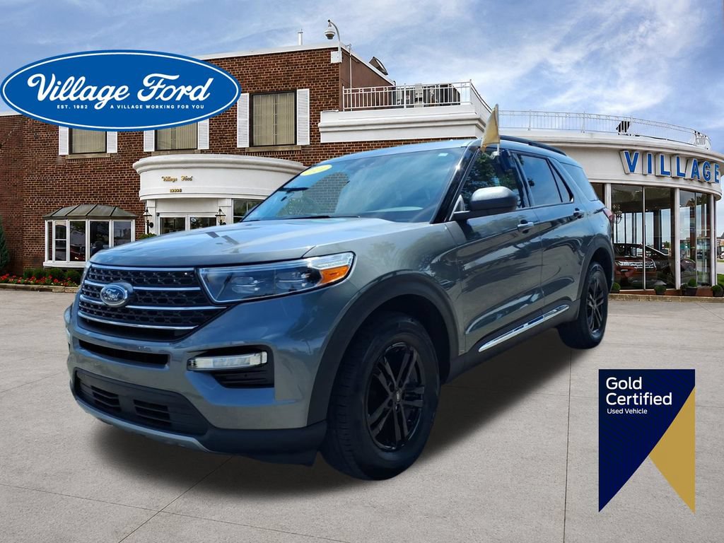 Certified 2024 Ford Explorer XLT w/ Equipment Group 202A AWD/4WD image 1