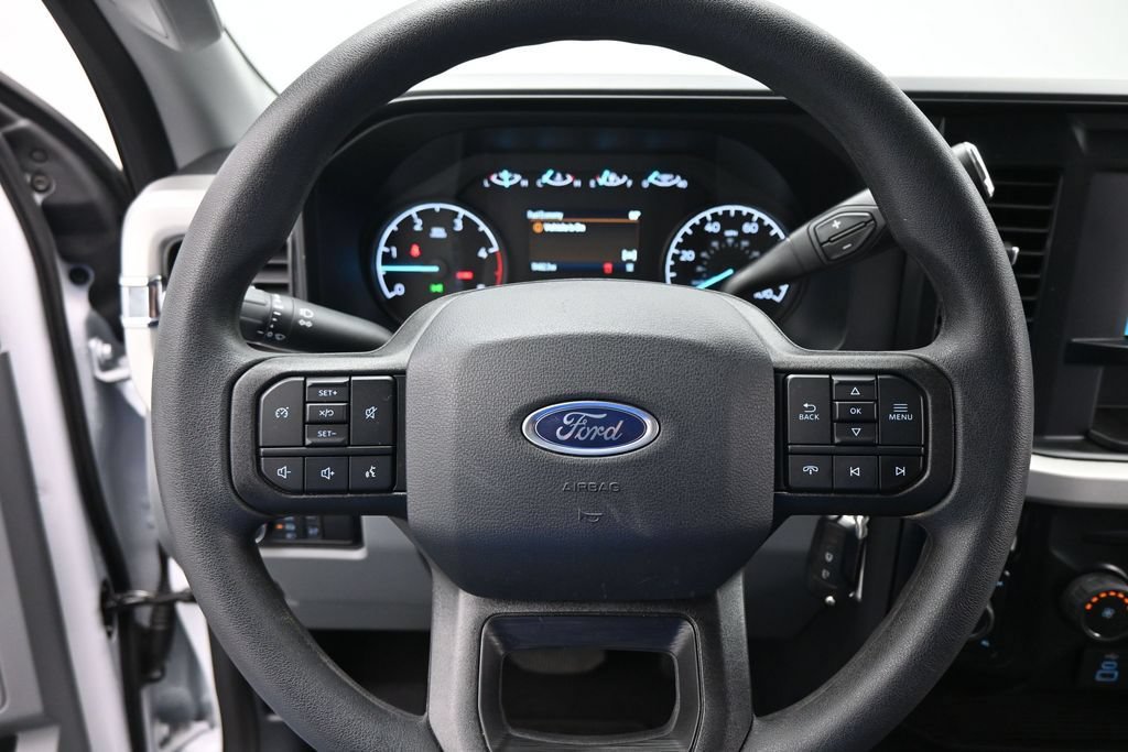 Certified 2025 Ford F250 XL w/ STX Appearance Package AWD/4WD image 15