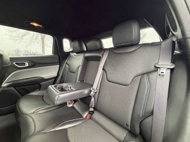 Used 2024 Jeep Compass Latitude image 25